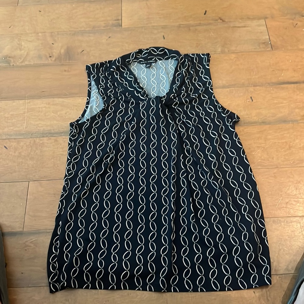 L tank top from Banana republic